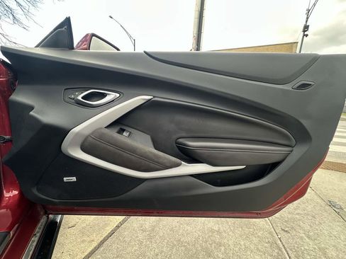 Used 2022 Chevrolet Camaro LT w/ Design Package 2 image 33