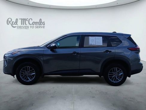 Used 2025 Nissan Rogue S AWD/4WD image 2