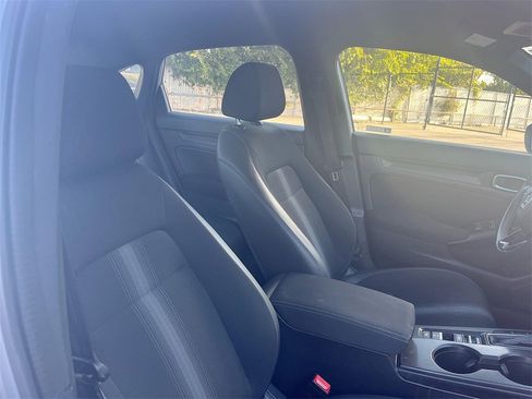 Used 2023 Honda Civic Sport image 25