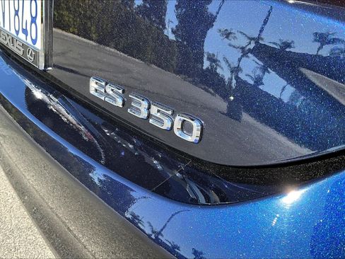 Used 2022 Lexus ES 350 w/ Premium Package FWD image 9