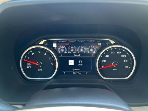 Used 2021 Chevrolet Tahoe Premier w/ Premium Package image 11