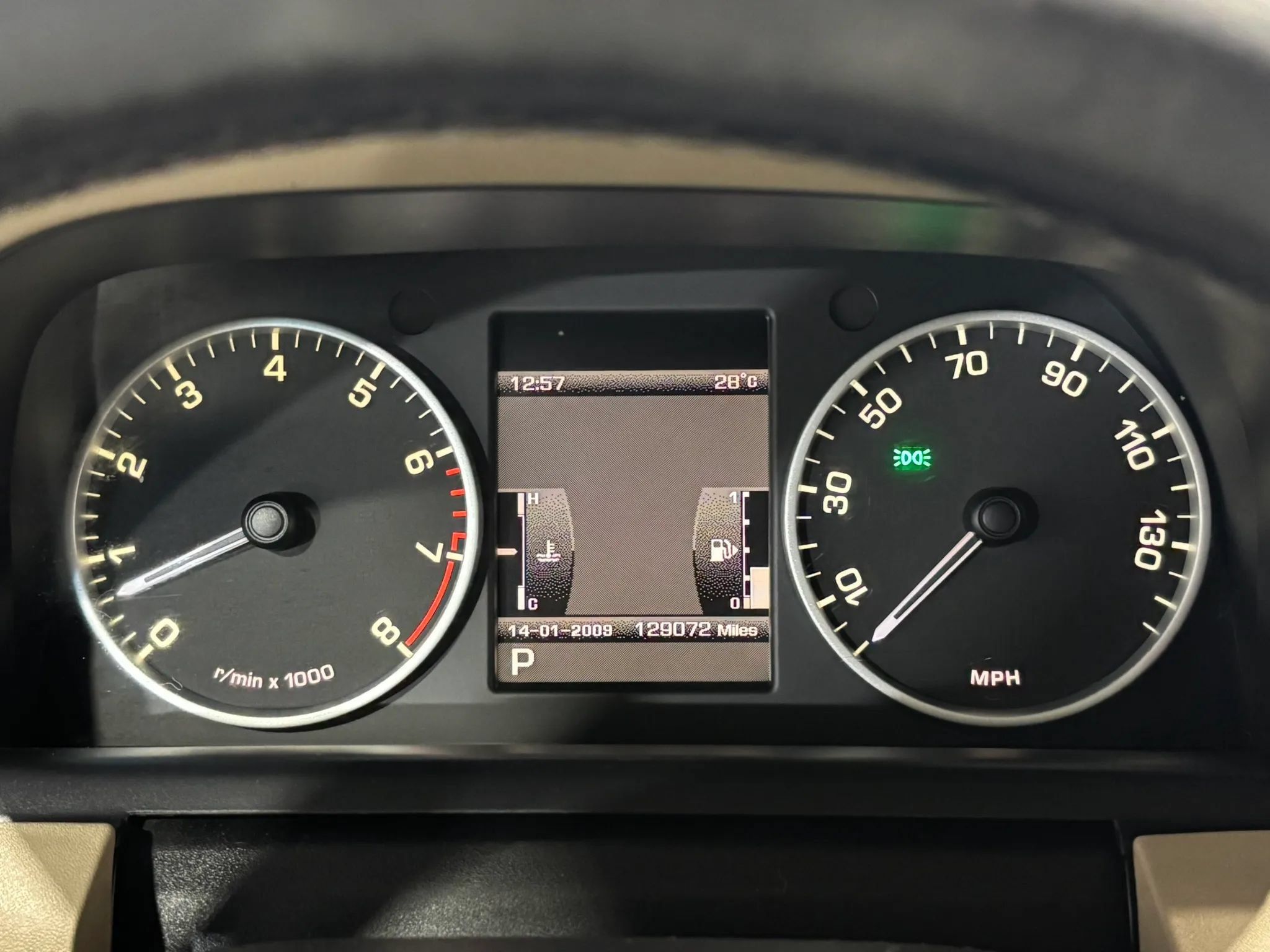 Used 2011 Land Rover LR4 HSE LUX AWD/4WD image 15