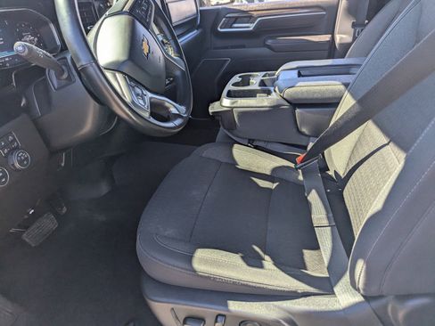 Used 2025 Chevrolet Silverado 2500 LT w/ Safety Package image 10