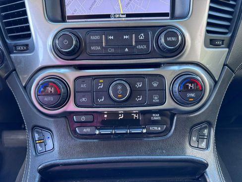 Used 2019 Chevrolet Suburban Premier RWD image 14
