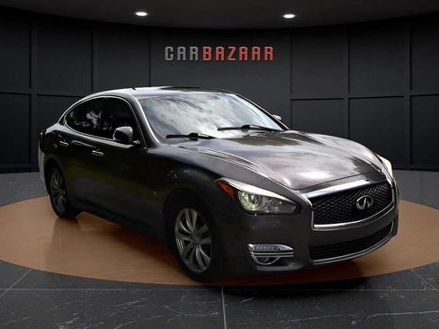 Used 2015 INFINITI Q70 3.7 image 3
