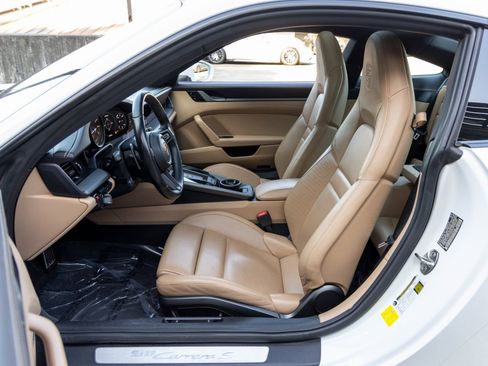 Certified 2020 Porsche 911 Carrera S w/ Premium Package RWD image 25