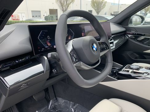 Certified 2025 BMW 530i xDrive w/ M Sport Package image 16