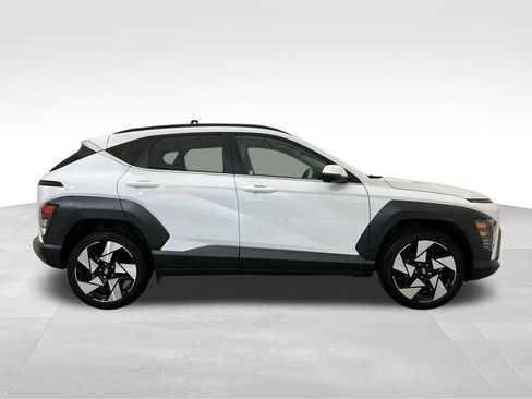 Used 2024 Hyundai Kona Limited AWD/4WD image 7