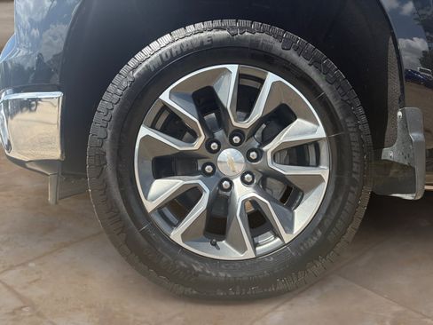 Used 2022 Chevrolet Silverado 1500 LT RWD image 30