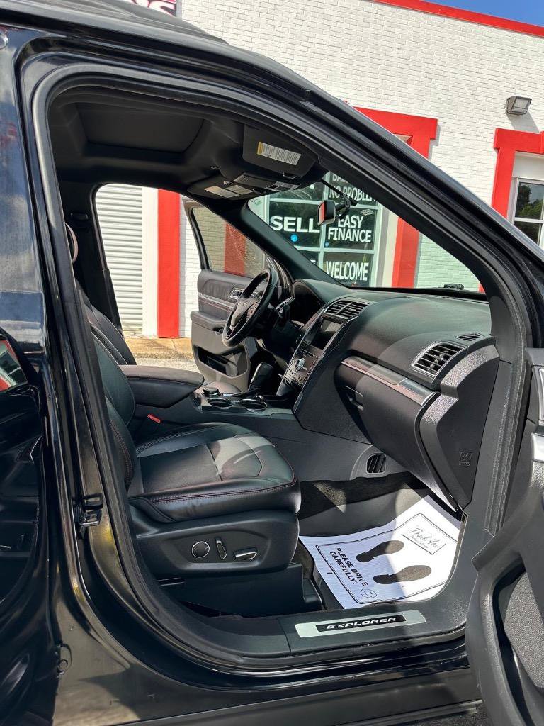 Used 2017 Ford Explorer Sport w/ Equipment Group 401A AWD/4WD image 20