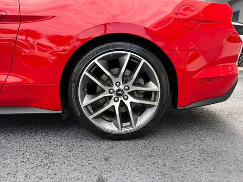 Used 2017 Ford Mustang GT Premium w/ Equipment Group 401A RWD image 31