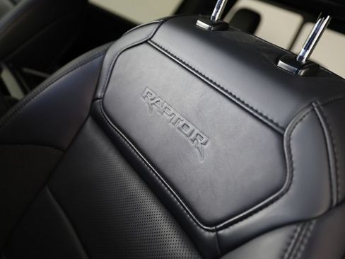 Used 2025 Ford F150 Raptor AWD/4WD image 37
