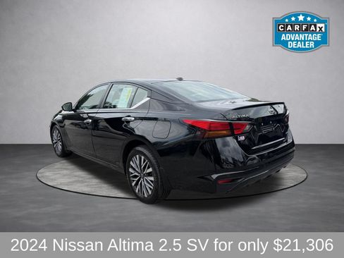 Used 2024 Nissan Altima 2.5 SV AWD/4WD image 3