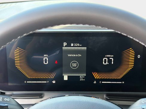 New 2026 Kia Carnival EX image 25