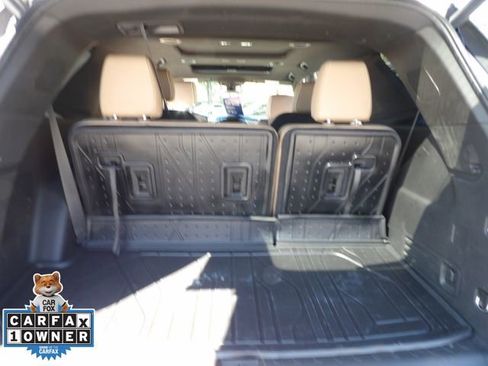 Used 2023 Chevrolet Traverse Premier w/ LPO, Floor Liner Package AWD/4WD image 31