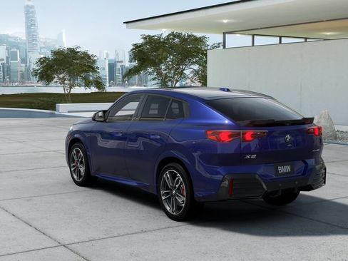 New 2027 BMW X2 xDrive28i AWD/4WD image 2