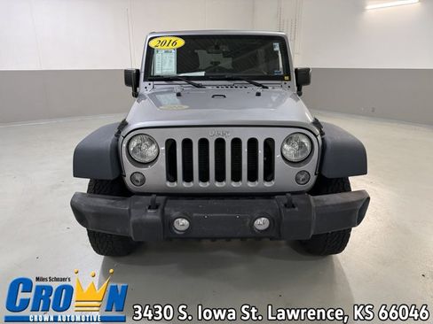 Used 2016 Jeep Wrangler Unlimited Sport w/ Quick Order Package 24S AWD/4WD image 1