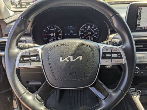 Used 2022 Kia Telluride EX w/ EX Premium Package image 28
