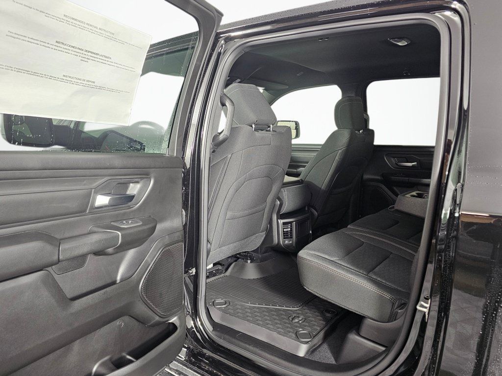 New 2026 RAM 1500 Warlock AWD/4WD image 34