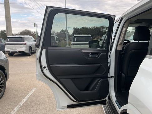 New 2026 INFINITI QX80 Pure w/ Cargo Package AWD/4WD image 28