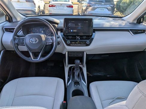 Used 2023 Toyota Corolla Cross LE image 23