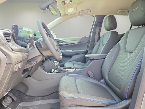 Certified 2026 Buick Encore GX Sport Touring w/ Advanced Technology Package AWD/4WD image 15