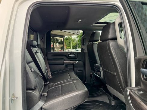 Used 2020 Chevrolet Silverado 2500 LTZ w/ LTZ Premium Package AWD/4WD image 17