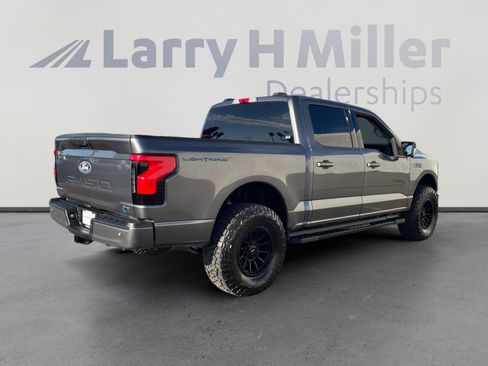 Used 2025 Ford F150 Lightning Flash image 5