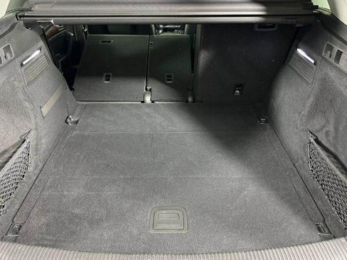 Used 2023 Audi Q5 2.0T Premium w/ Convenience Package image 14