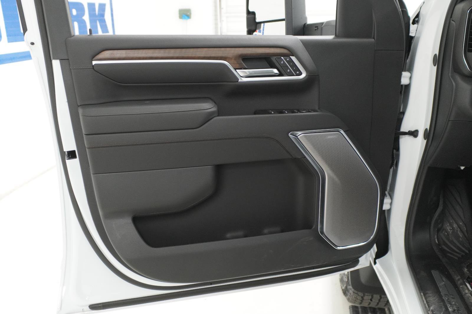 New 2026 Chevrolet Silverado 2500 High Country AWD/4WD image 11