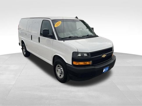 Used 2022 Chevrolet Express 2500 w/ Driver Convenience Package RWD image 8