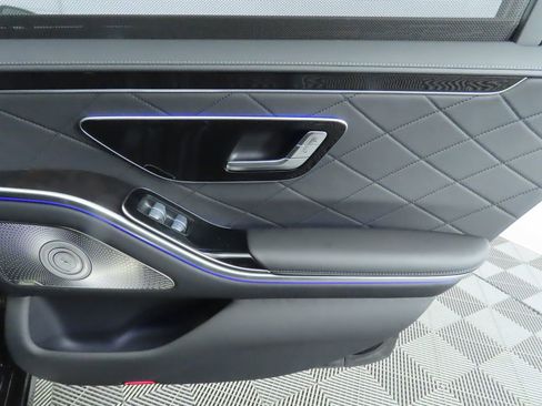 New 2026 Mercedes-Benz S 580e 4MATIC Sedan image 29