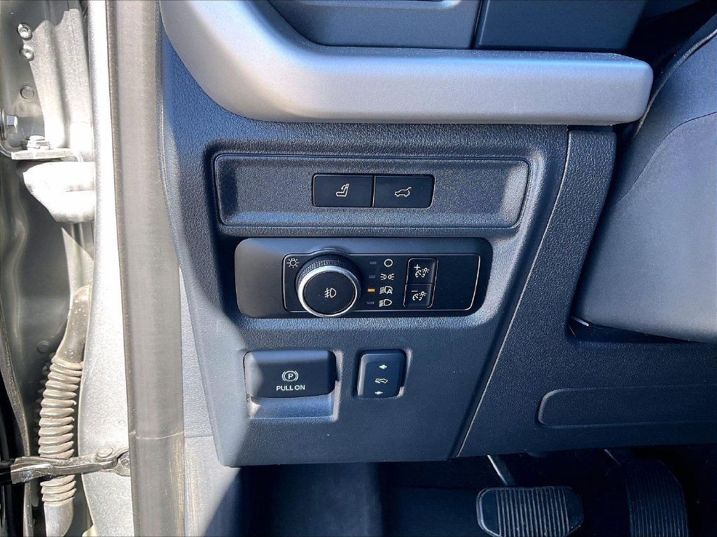 Used 2024 Ford Expedition XLT AWD/4WD image 27