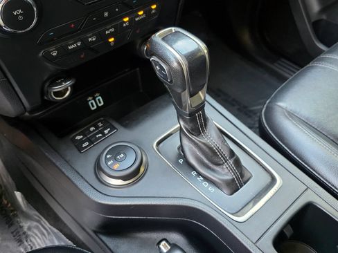 Used 2019 Ford Ranger Lariat w/ Equipment Group 501A Mid AWD/4WD image 18
