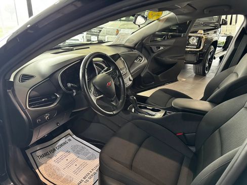 Used 2020 Chevrolet Malibu RS FWD image 9