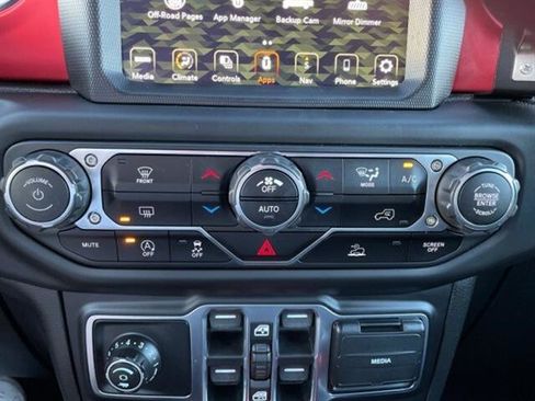 Used 2020 Jeep Gladiator Rubicon image 22