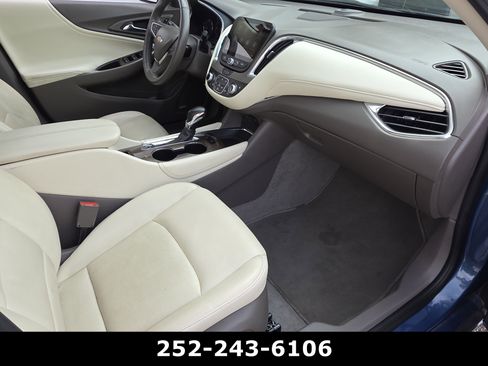 Used 2024 Chevrolet Malibu LT FWD image 26