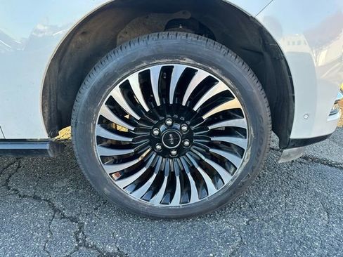 Used 2021 Lincoln Navigator L Black Label w/ Cargo Convenience Package image 13