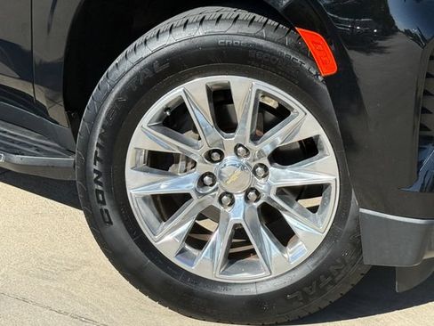 Used 2021 Chevrolet Tahoe Premier w/ Premium Package AWD/4WD image 2