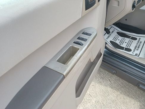 Used 2008 Ford Escape XLT image 7