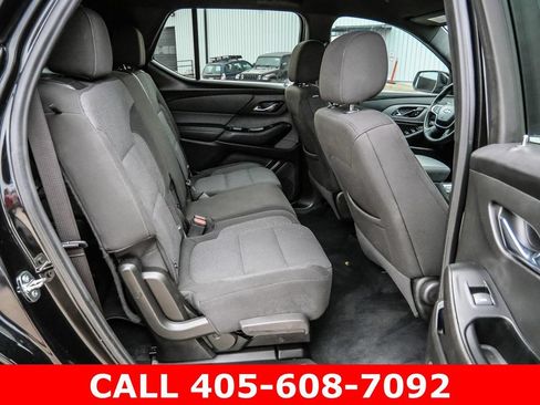 Used 2023 Chevrolet Traverse LT w/ Rear Camera Mirror Package AWD/4WD image 40