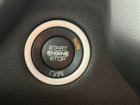 Used 2022 RAM 3500 Big Horn w/ Max Tow Package image 21