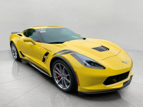 Used 2017 Chevrolet Corvette Grand Sport w/ Grand Sport Heritage Package RWD image 1
