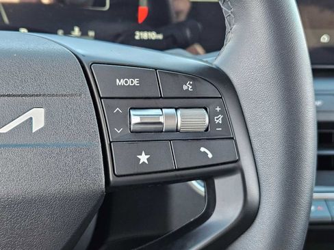Certified 2025 Kia K4 EX image 22
