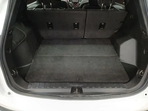 Used 2019 Chevrolet Equinox LS w/ LPO, Cargo Package FWD image 19