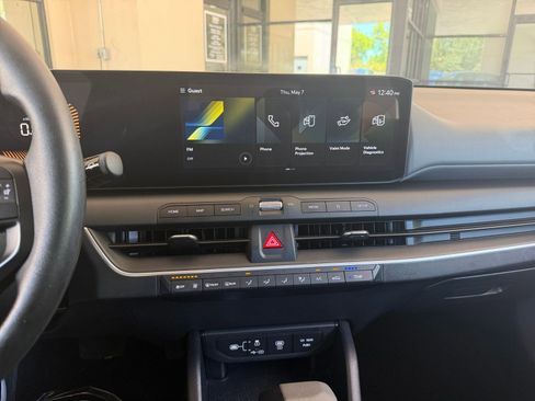 Used 2025 Kia K4 FWD image 17