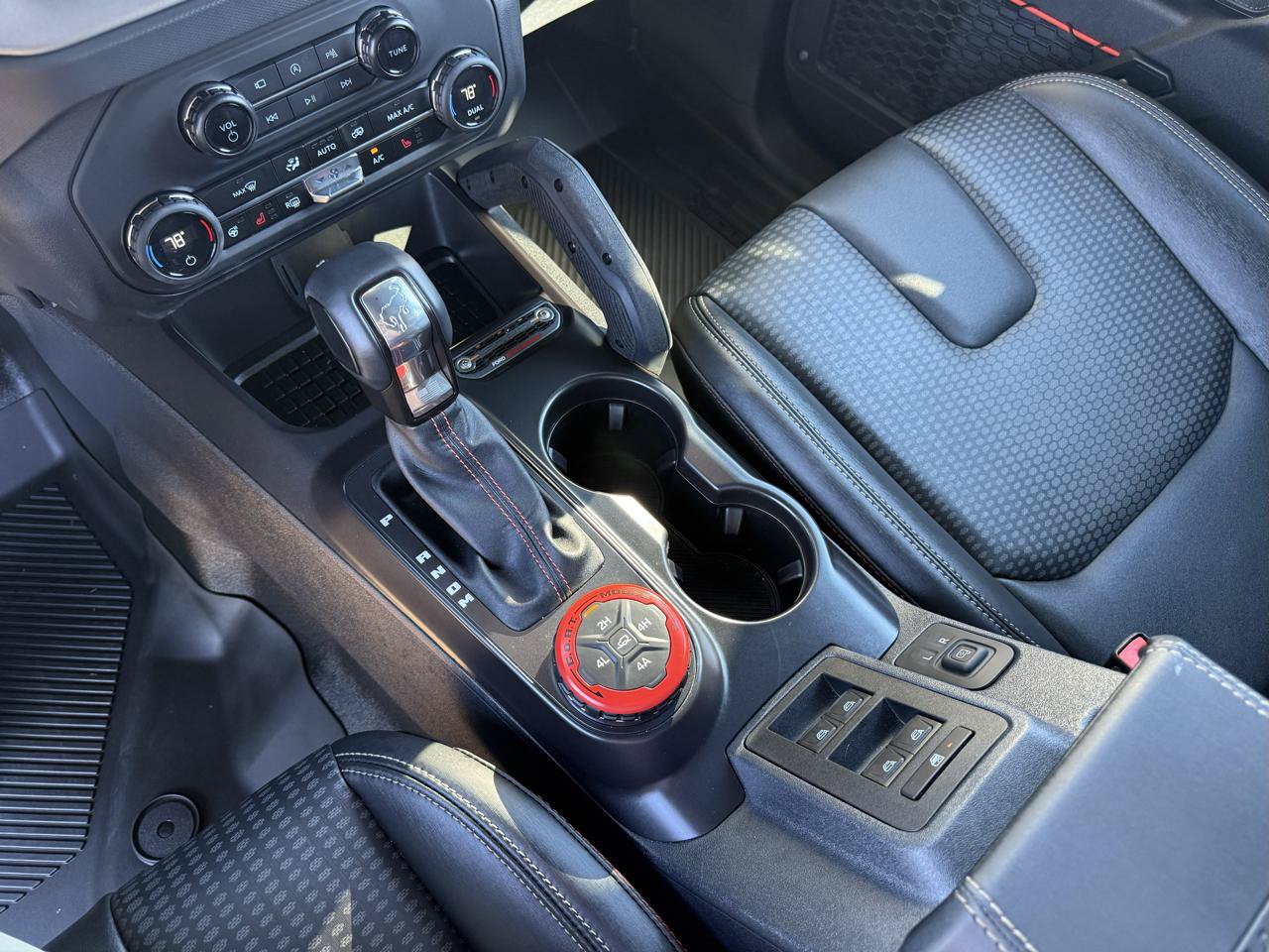 Used 2024 Ford Bronco Raptor AWD/4WD image 10