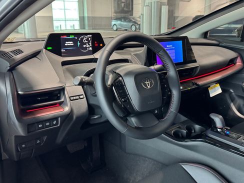 New 2026 Toyota Prius Plug-In Hybrid FWD image 15