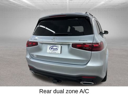 Used 2025 Mercedes-Benz GLS 450 4MATIC image 11