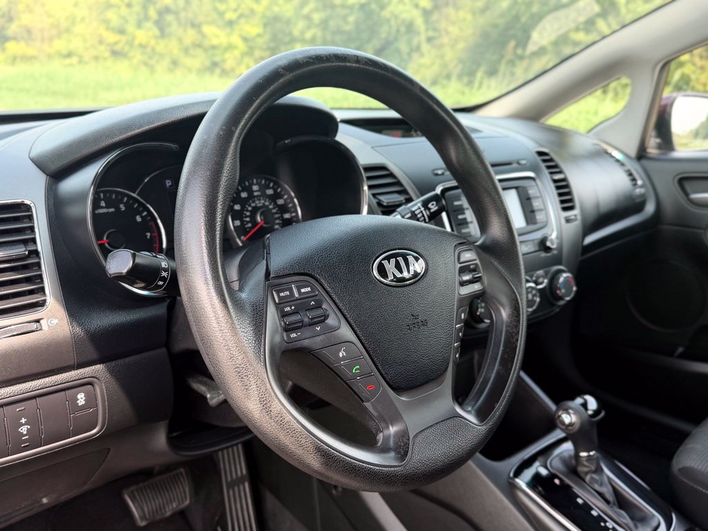 Used 2018 Kia Forte LX w/ LX Rear Camera Package FWD image 3